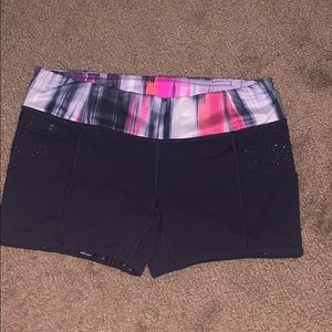 Women’s lulu lemon spandex shorts